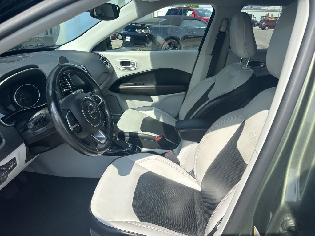 2018 Jeep Compass Limited photo 2