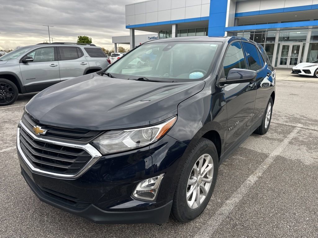 2020 Chevrolet Equinox LT photo 2