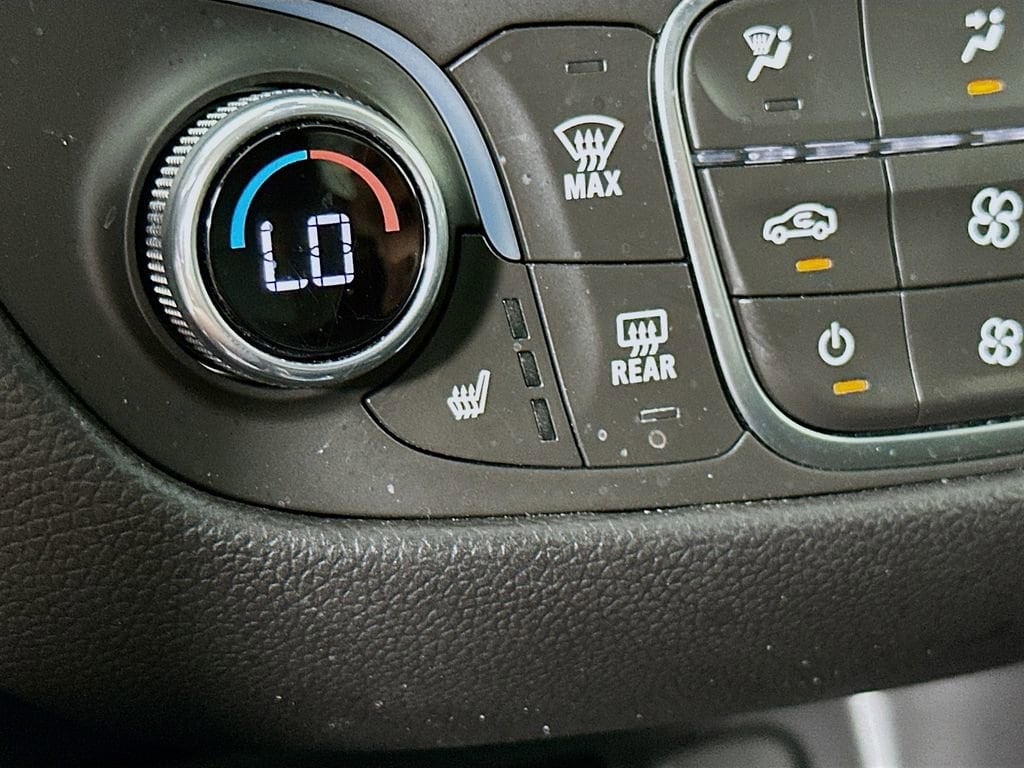 2024 Chevrolet Equinox LT - Photo 28
