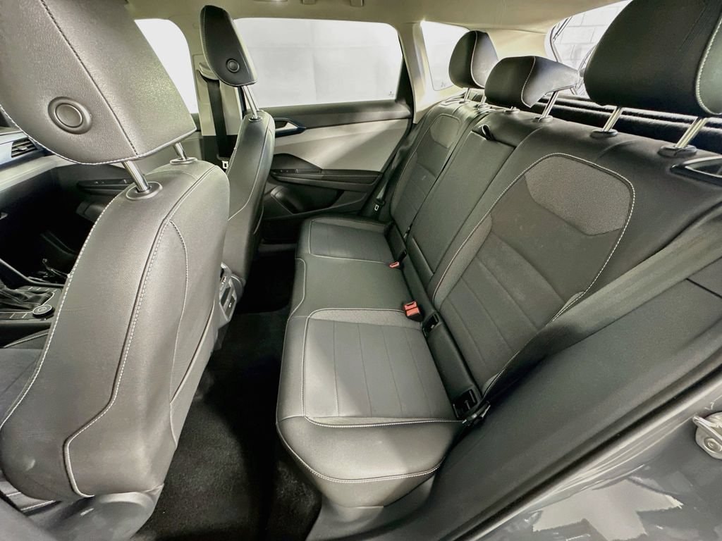 2024 Volkswagen Taos SE - Photo 34