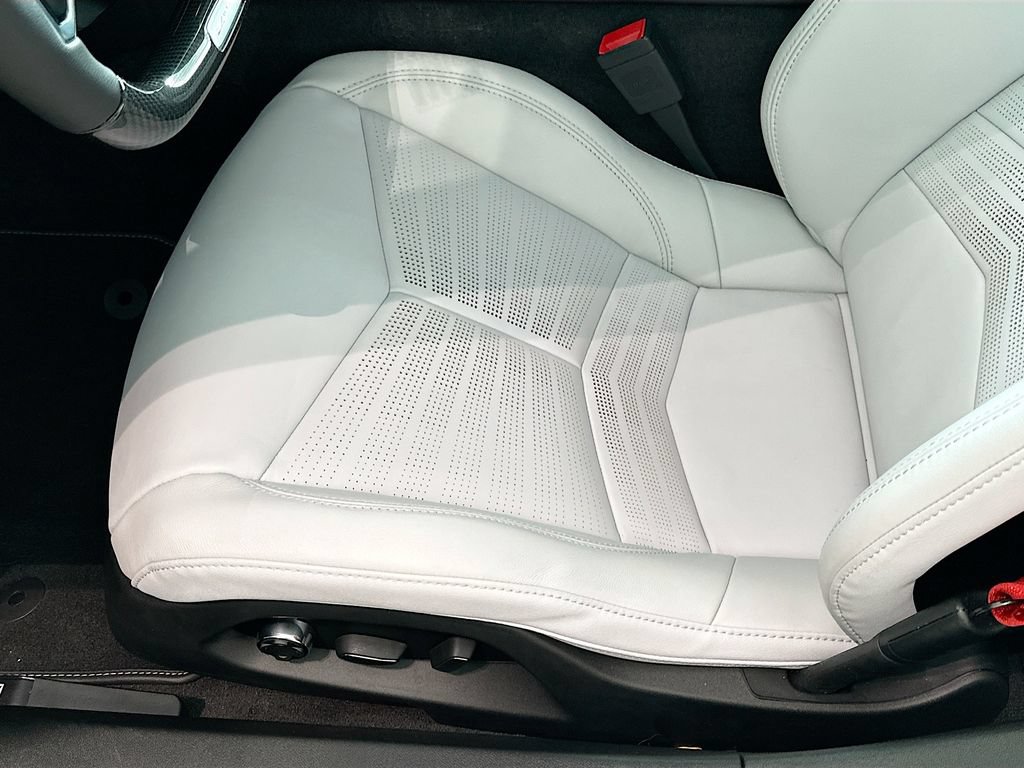 2024 Chevrolet Corvette 3LZ - Photo 25