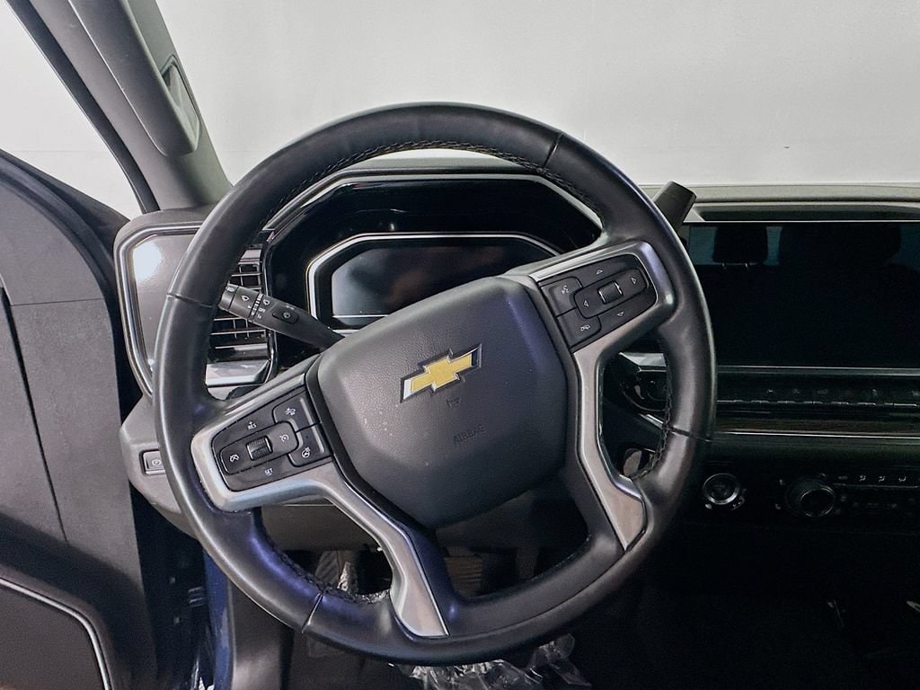 2023 Chevrolet Silverado 1500 LT - Photo 15