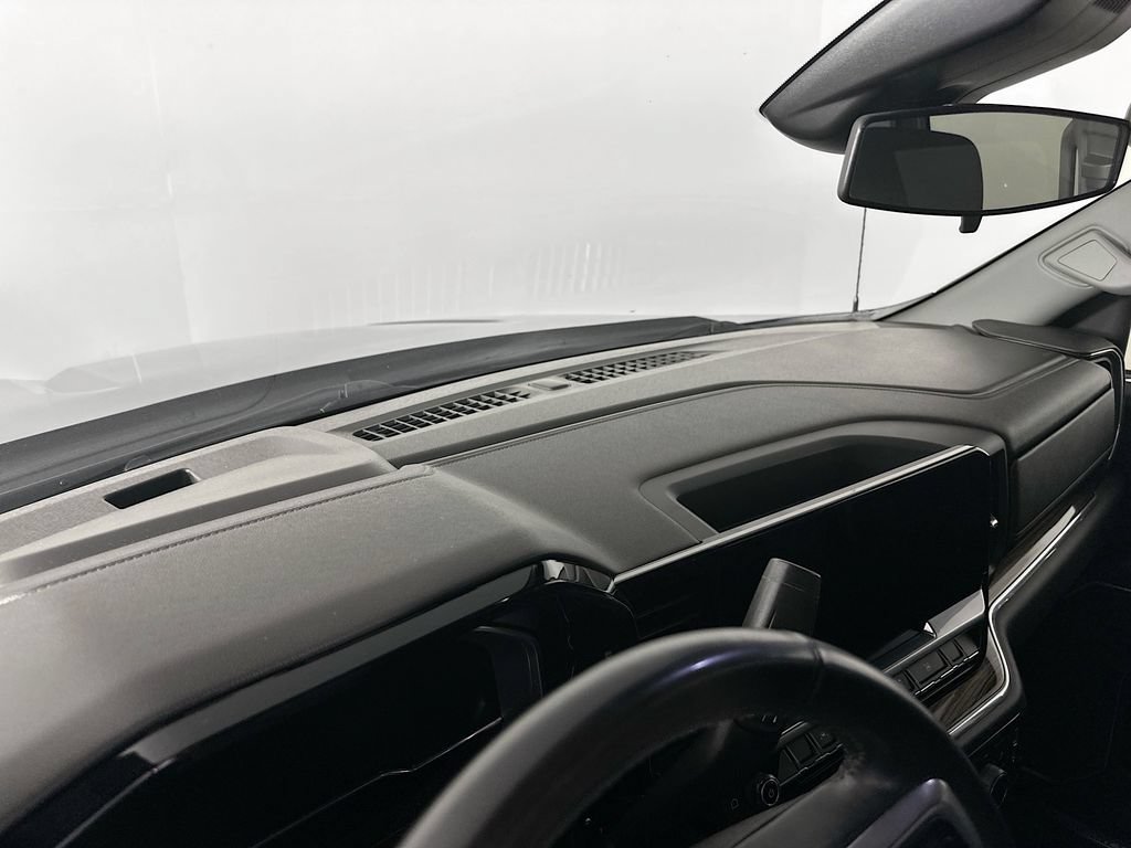2023 Chevrolet Silverado 1500 LT - Photo 13