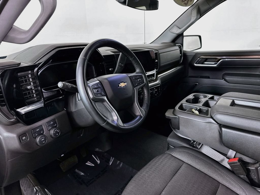 2024 Chevrolet Silverado 1500 LT - Photo 14