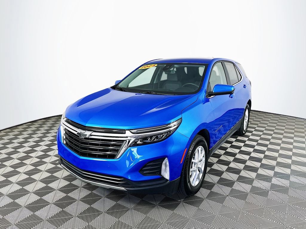 2024 Chevrolet Equinox LT photo 3