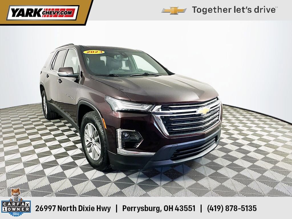 Used 2023 Chevrolet Traverse LT Cloth SUV