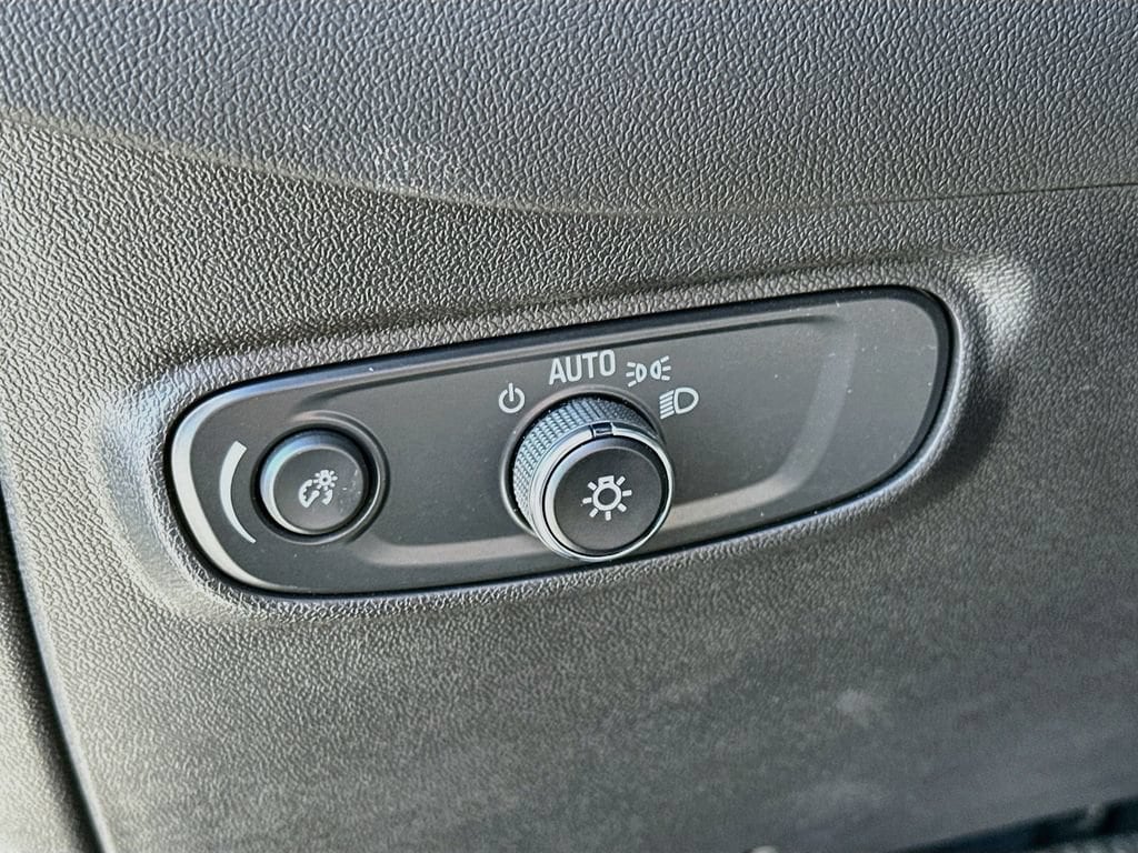 2024 Chevrolet Equinox LT - Photo 15