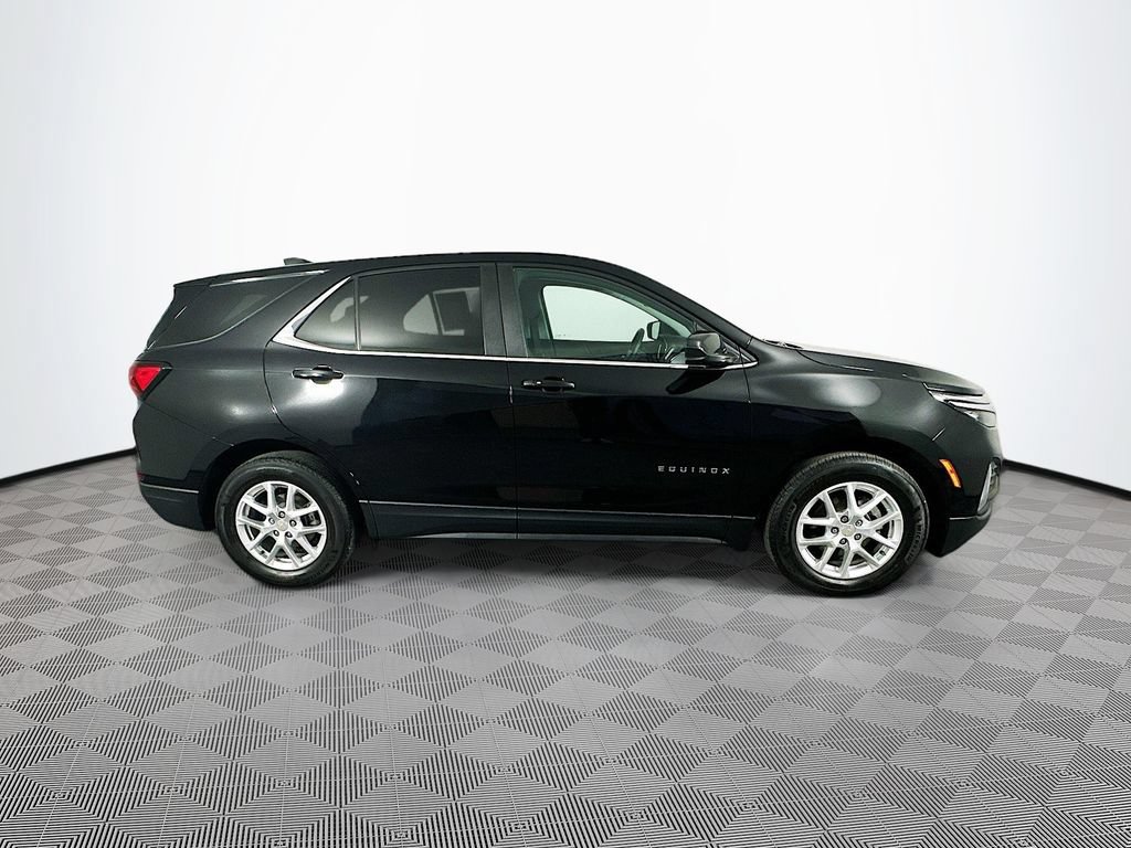 2024 Chevrolet Equinox LT - Photo 11