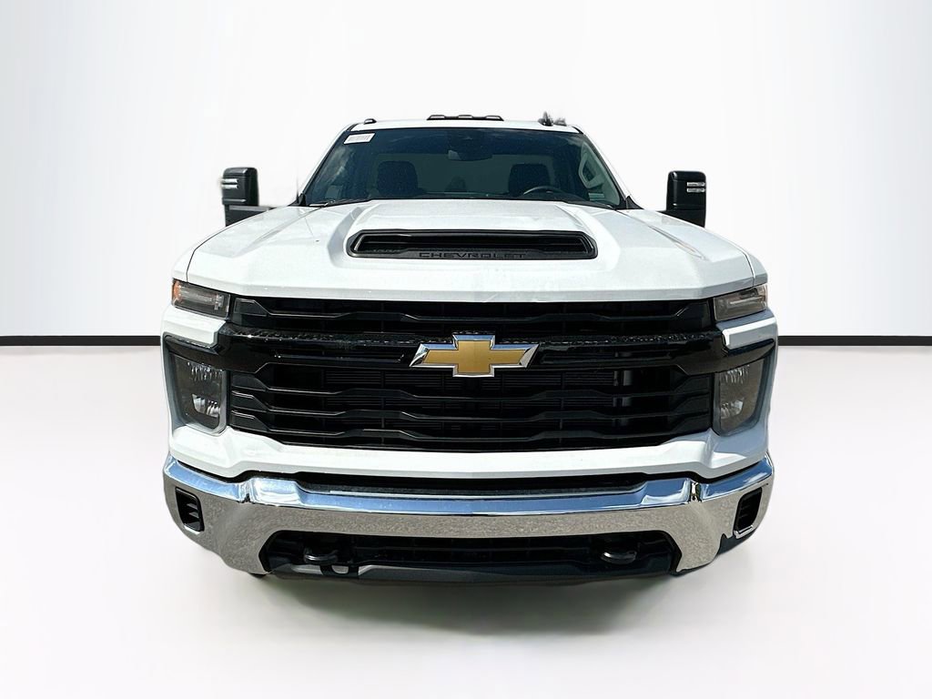2025 Chevrolet Silverado 3500HD Work Truck photo 3