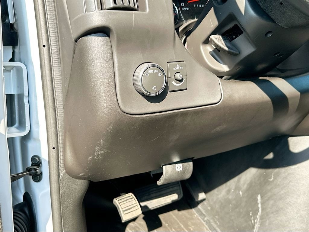 2025 Chevrolet Express Cargo Work Van - Photo 23