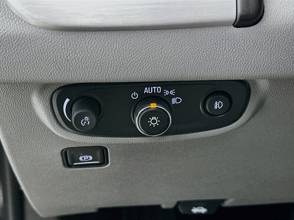 2024 GMC Terrain SLT - Photo 16