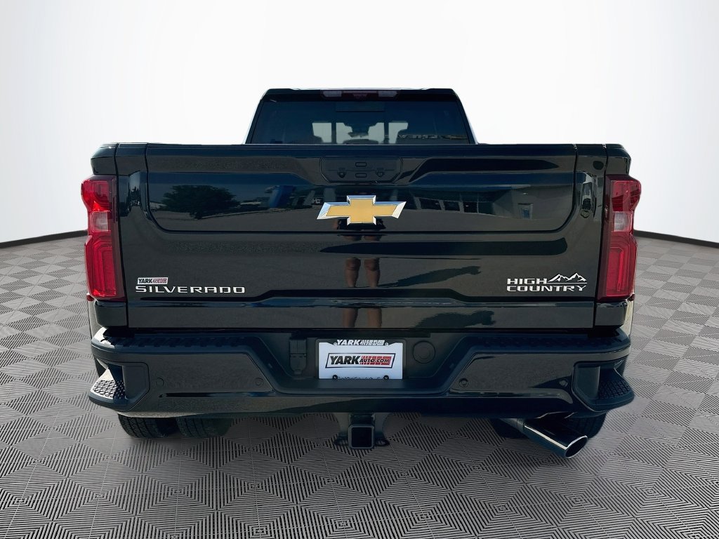 2026 Chevrolet Silverado 3500 HD High Country - Photo 8