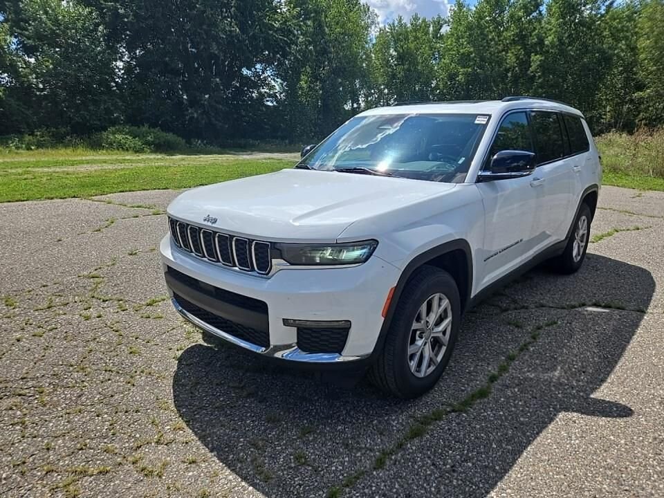 2021 Jeep Grand Cherokee Limited photo 2