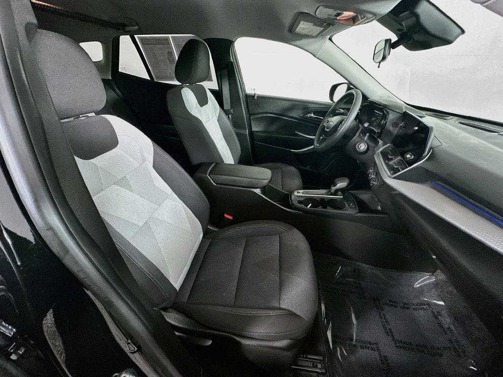 2024 Chevrolet Trax LS - Photo 34