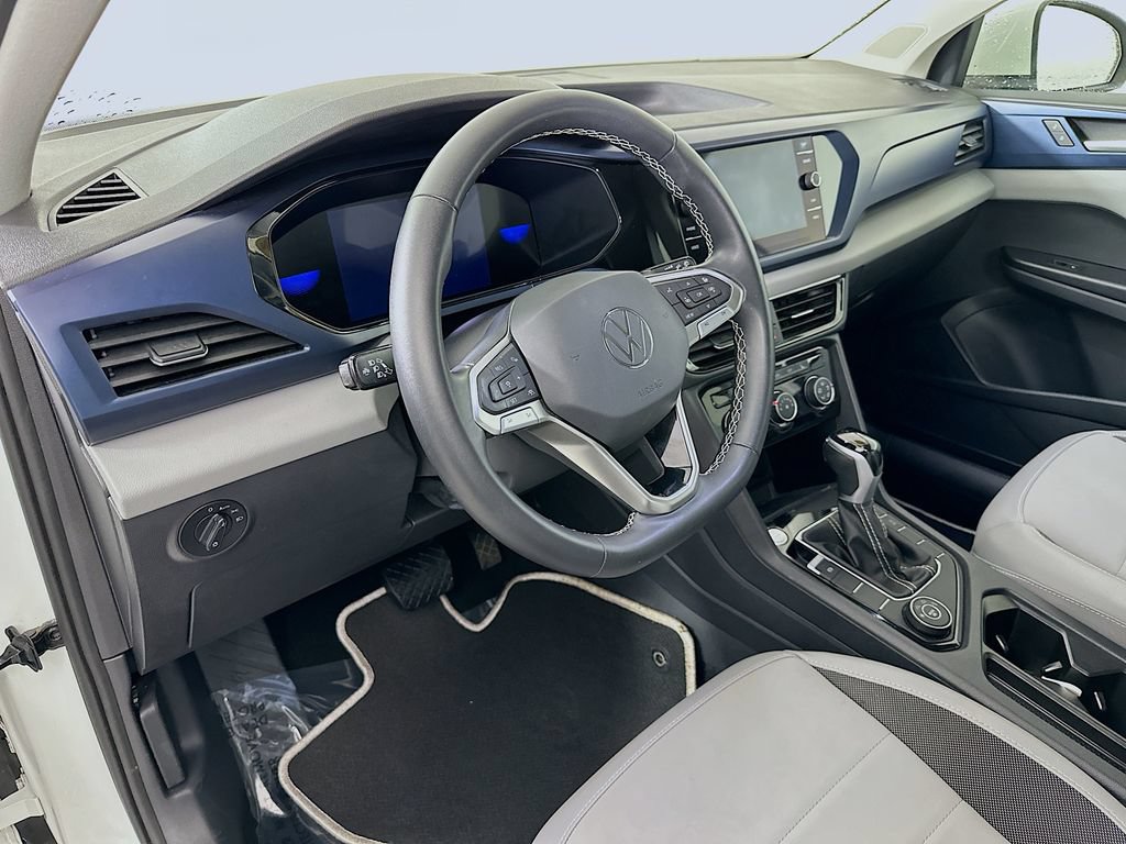 2023 Volkswagen Taos SE - Photo 15
