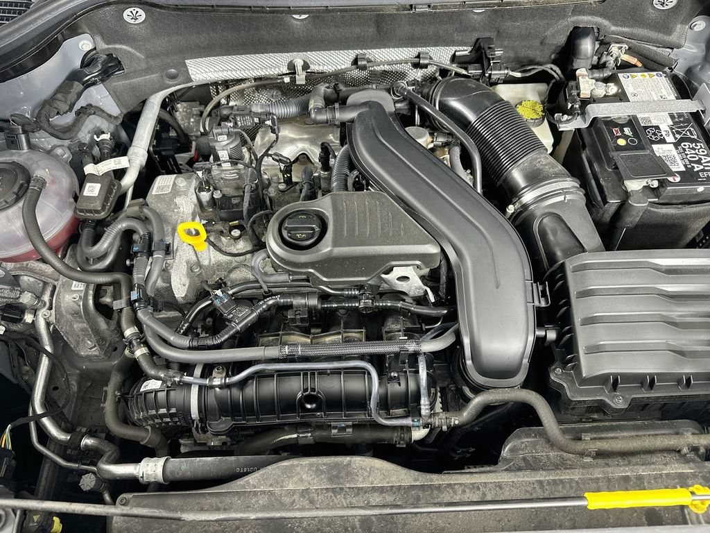 2024 Volkswagen Taos SE - Photo 40