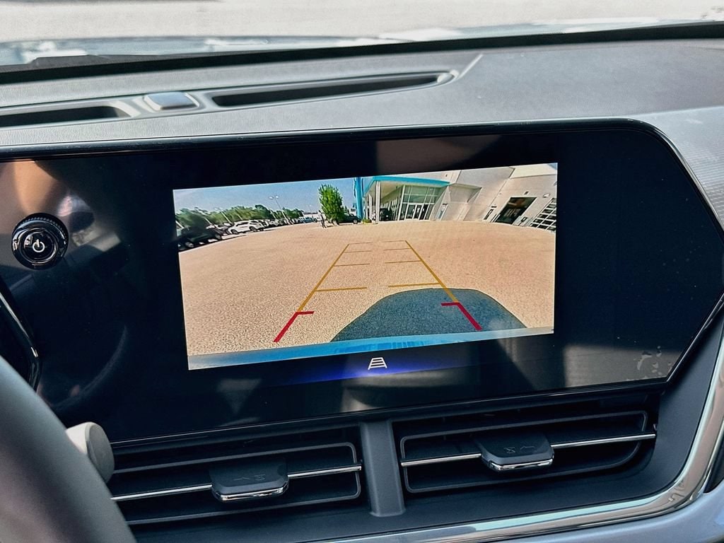 2026 Chevrolet Trax LT - Photo 17