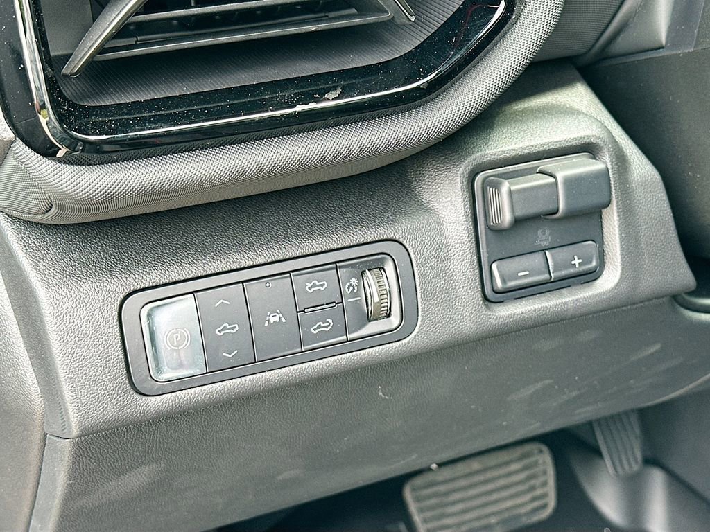 2025 Chevrolet Silverado EV RST - Photo 14
