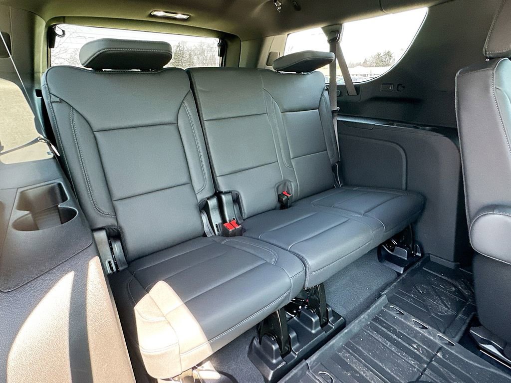 2026 Chevrolet Suburban LT - Photo 34