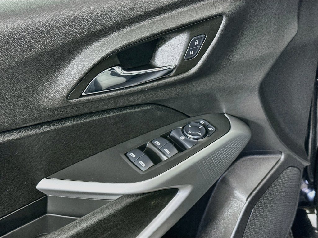 2024 Chevrolet Trax LS - Photo 23