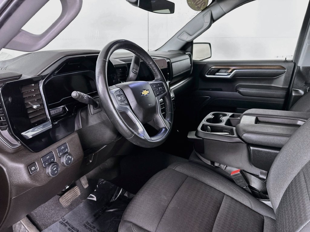 2024 Chevrolet Silverado 1500 LT - Photo 14