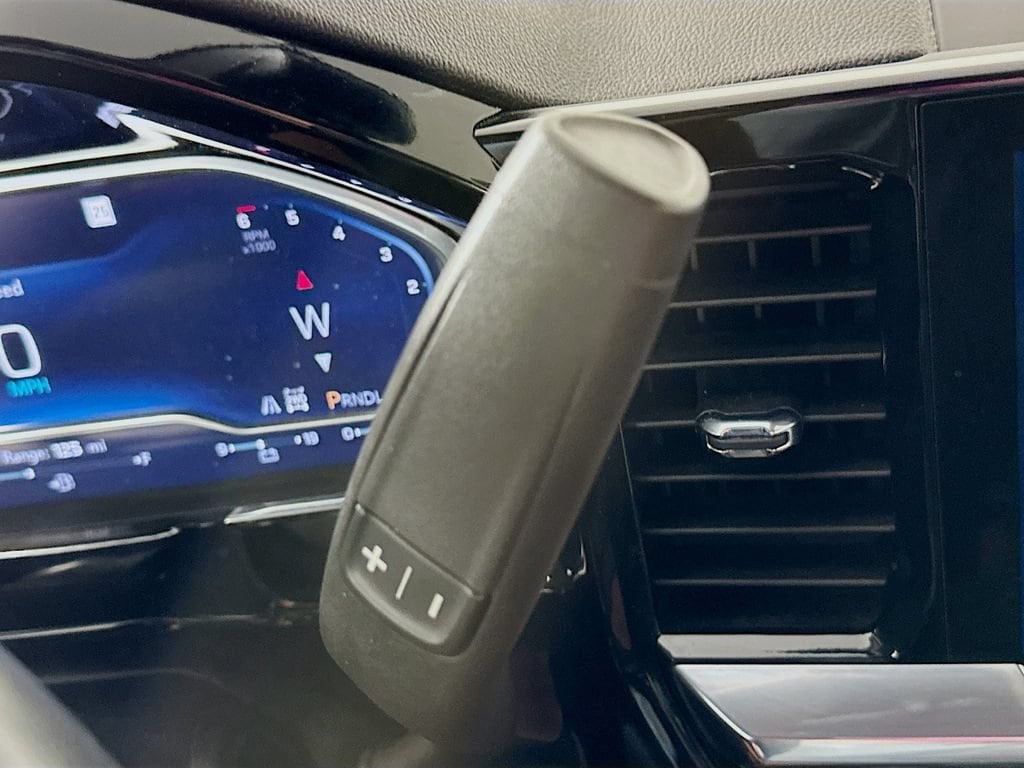 2023 Chevrolet Silverado 1500 LT - Photo 22