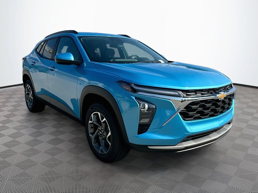 2026 Chevrolet Trax LT - Photo 2