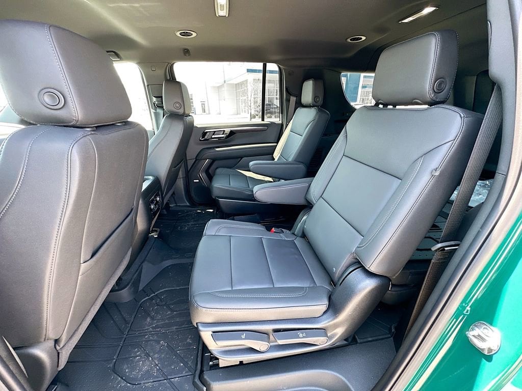 2026 Chevrolet Suburban LT - Photo 31