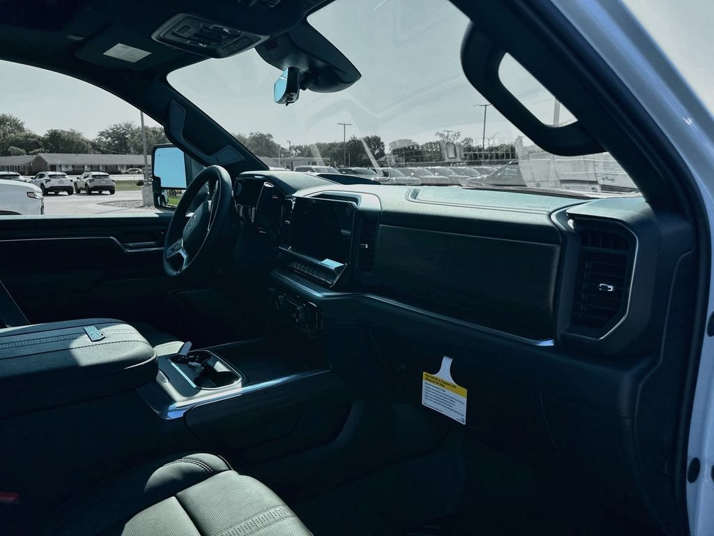 2026 Chevrolet Silverado 2500 HD High Country - Photo 35