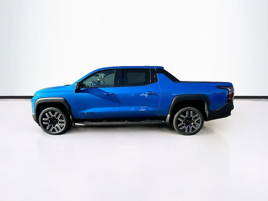 2026 Chevrolet Silverado EV LT - Photo 5
