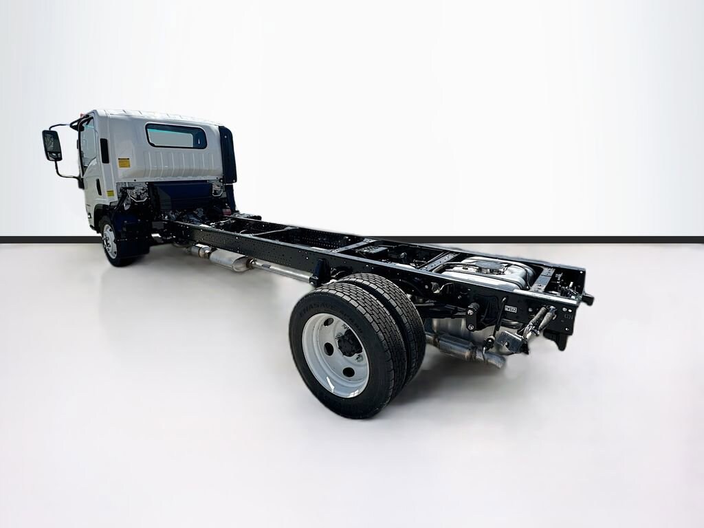 2024 Chevrolet Silverado 4500HD Base photo 4