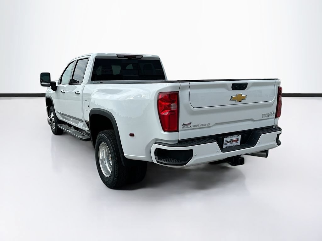 2026 Chevrolet Silverado 3500 HD High Country - Photo 6