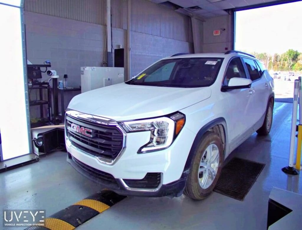 Used 2024 GMC Terrain SLE SUV