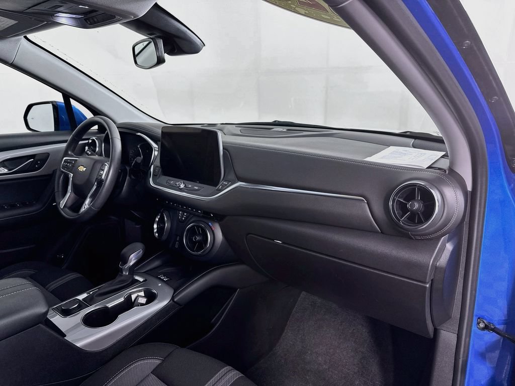 2025 Chevrolet Blazer 2LT - Photo 38