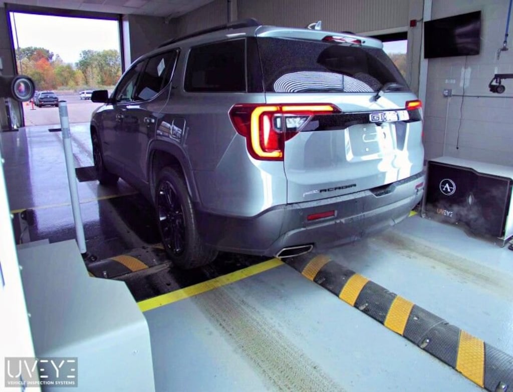 Used 2023 GMC Acadia SLT SUV