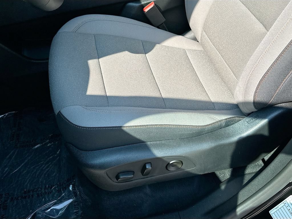 2026 Chevrolet Traverse LT - Photo 27