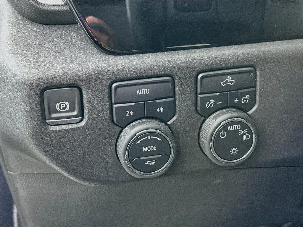 2024 Chevrolet Silverado 1500 LT - Photo 15