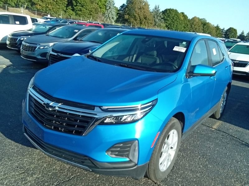 2024 Chevrolet Equinox LT photo 2