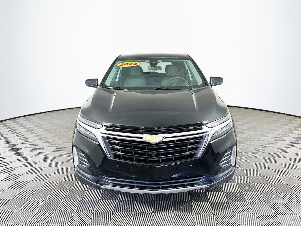2024 Chevrolet Equinox LT photo 2