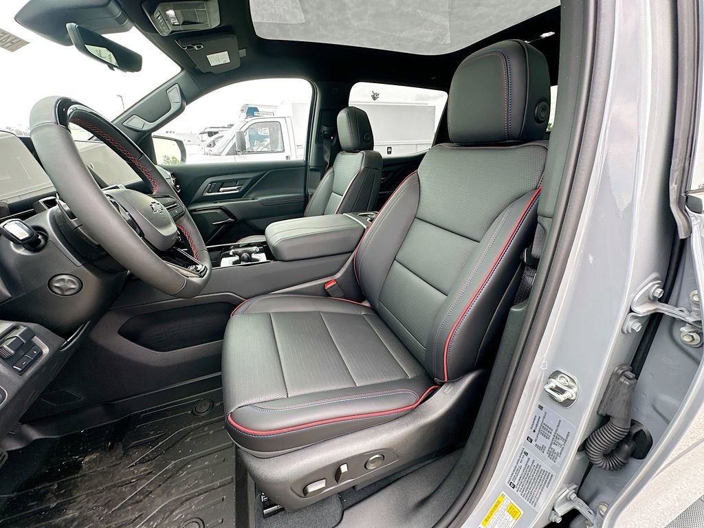 2025 Chevrolet Silverado EV RST - Photo 27