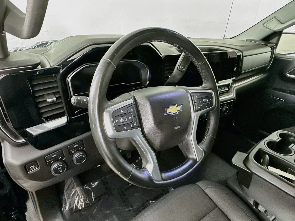 2024 Chevrolet Silverado 1500 LT - Photo 16
