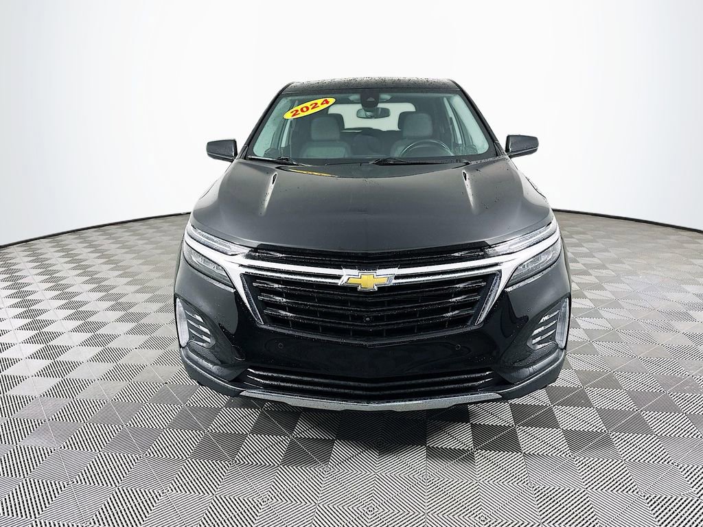 2024 Chevrolet Equinox LT photo 3