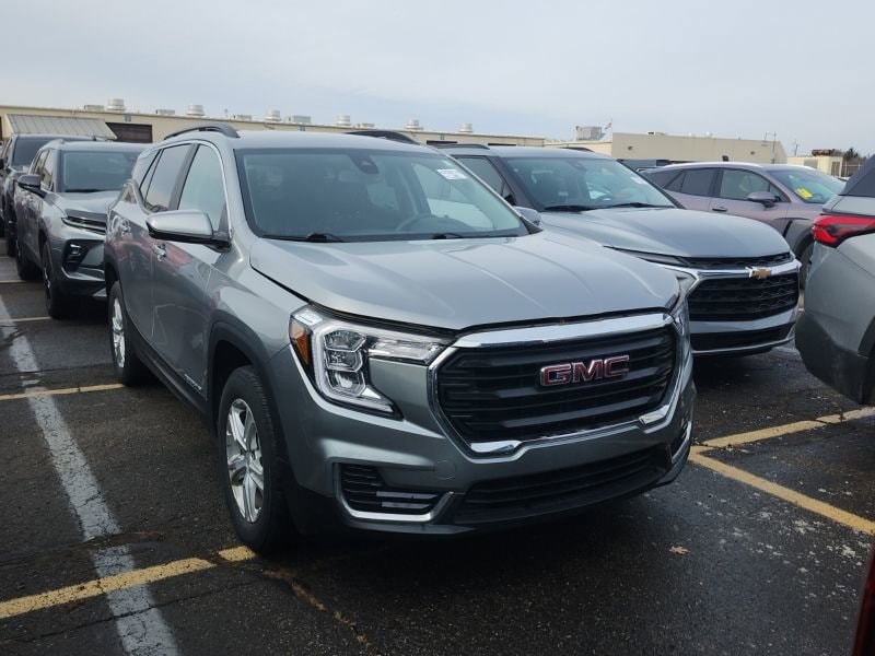 2023 GMC Terrain SLE's photo