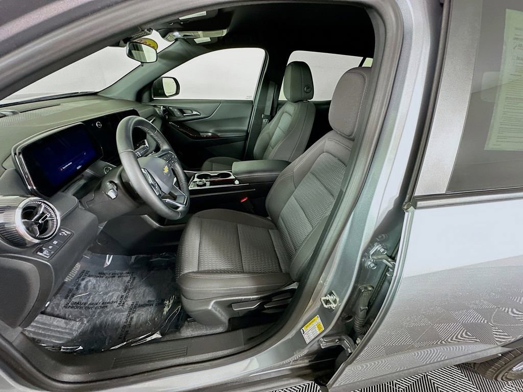 2026 Chevrolet Equinox LT - Photo 29