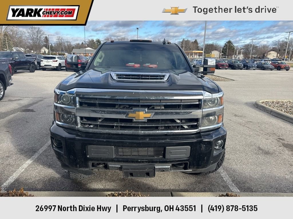 2018 Chevrolet Silverado 3500 HD Truck Crew Cab 