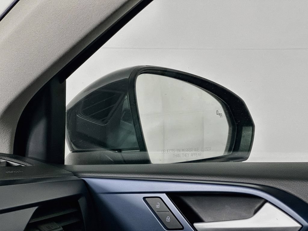 2024 Volkswagen Taos SE - Photo 26
