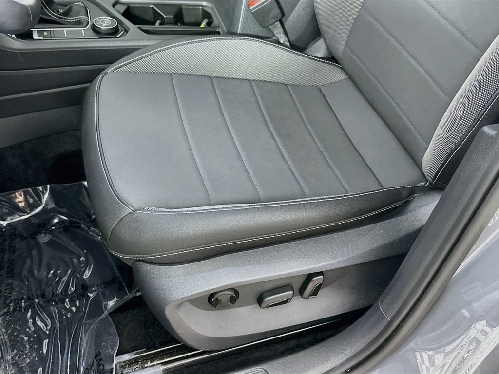 2024 Volkswagen Taos SE - Photo 28