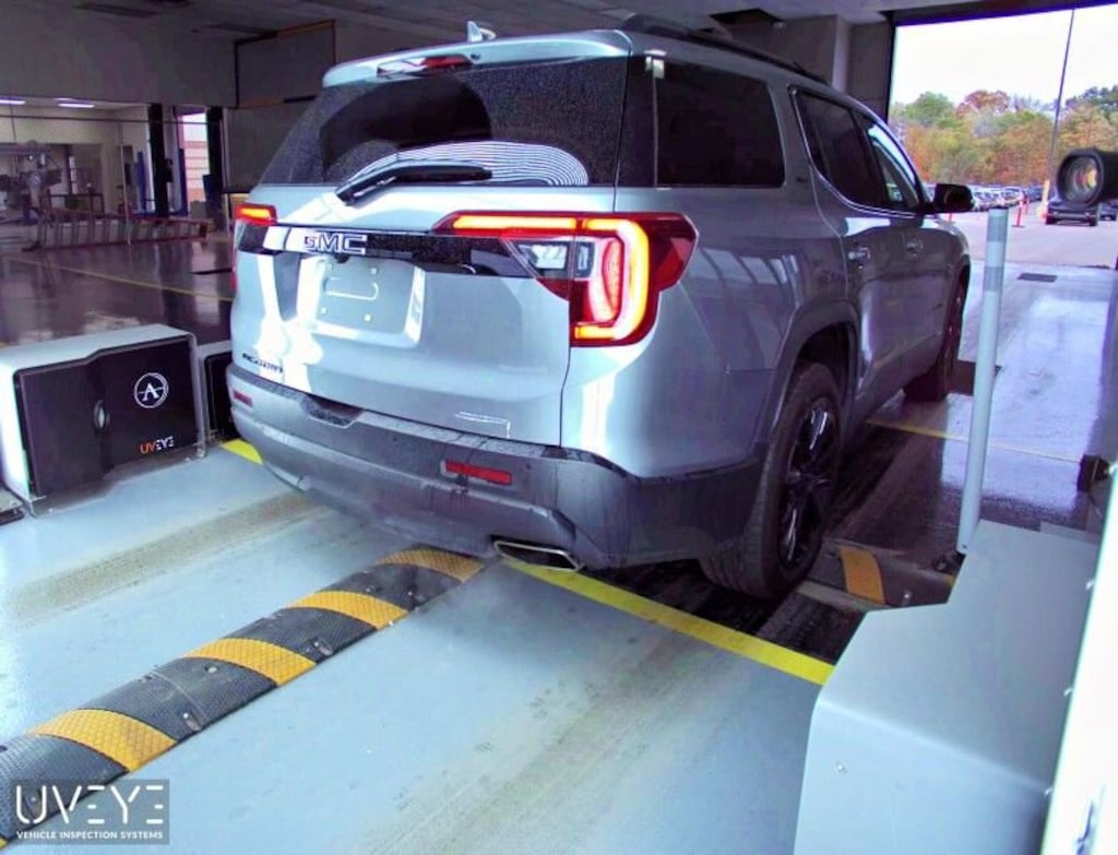 Used 2023 GMC Acadia SLT SUV