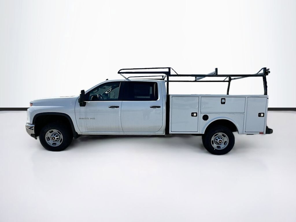 2024 Chevrolet Silverado 2500HD photo 4