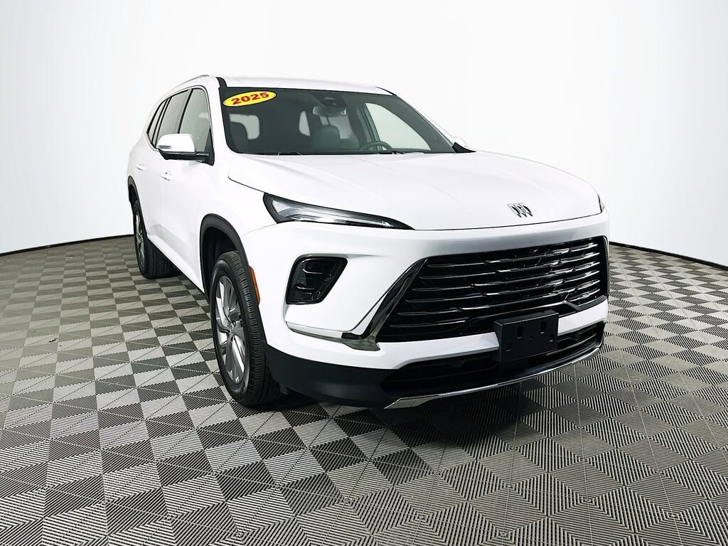 Used 2025 Buick Enclave Preferred SUV